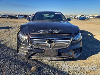 Piąte zdjęcie samochodu w środku: 2019 MERCEDES-BENZ E 300 VIN:WDDZF4JBXKA628244 - miniatura