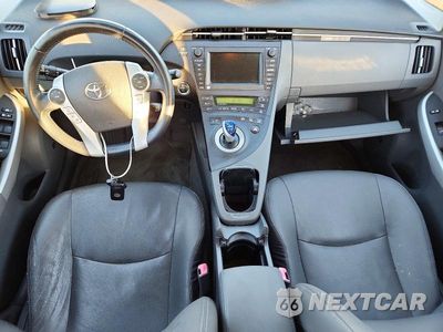 Zdjęcie 8 z 12 samochodu: 2011 TOYOTA PRIUS FIVE VIN:JTDKN3DU4B0259358 - miniatura