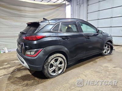 Trzecie zdjęcie samochodu z tyłu: 2023 HYUNDAI KONA SEL VIN:KM8K6CAB2PU000783 - miniatura