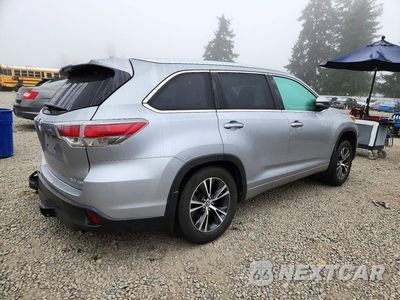 Trzecie zdjęcie samochodu z tyłu: 2016 TOYOTA HIGHLANDER XLE VIN:5TDJKRFH4GS273126 - miniatura