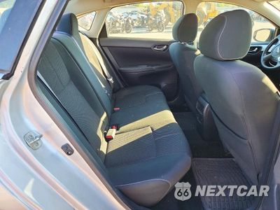 Zdjęcie 10 z 12 samochodu: 2018 NISSAN SENTRA S VIN:3N1AB7AP0JY241568 - miniatura