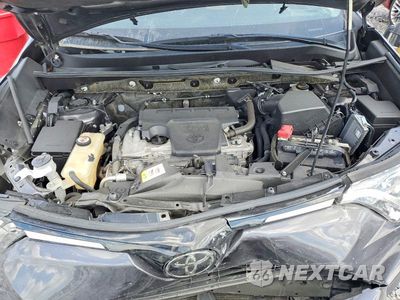 Zdjęcie 12 z 13 samochodu: 2018 TOYOTA RAV4 XLE VIN:JTMRFREV3JJ723643 - miniatura