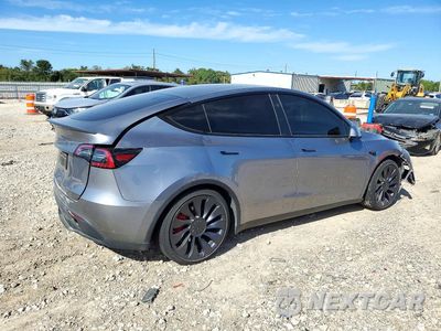 Trzecie zdjęcie samochodu z tyłu: 2024 TESLA MODEL Y VIN:7SAYGDEF3RA299064 - miniatura
