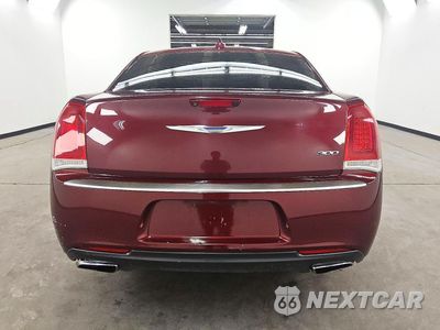 Zdjęcie 6 z 12 samochodu: 2018 CHRYSLER 300 TOURING VIN:2C3CCAAG0JH278095 - miniatura