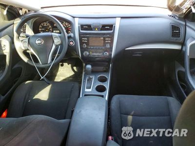 Zdjęcie 8 z 12 samochodu: 2015 NISSAN ALTIMA 2.5 S VIN:1N4AL3AP3FC182184 - miniatura