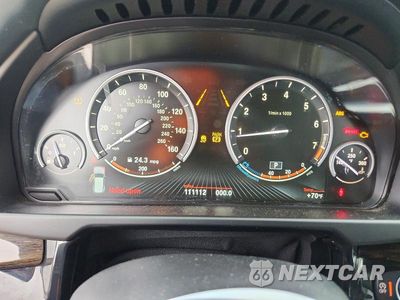 Zdjęcie 9 z 13 samochodu: 2015 BMW X5 XDRIVE50I VIN:5UXKR6C5XF0J79485 - miniatura