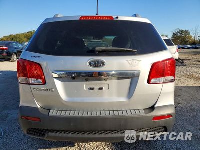 Zdjęcie 6 z 13 samochodu: 2013 KIA SORENTO LX VIN:5XYKT3A66DG355193 - miniatura