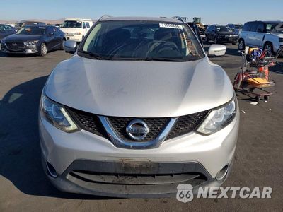 Piąte zdjęcie samochodu w środku: 2017 NISSAN ROGUE SPORT SV VIN:JN1BJ1CP8HW031612 - miniatura