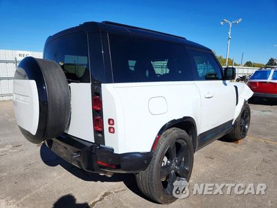 Trzecie zdjęcie samochodu z tyłu: 2024 LAND ROVER DEFENDER 90 X-DYNAMIC SE VIN:SALE26EUXR2313047 - miniatura