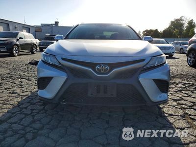 Piąte zdjęcie samochodu w środku: 2020 TOYOTA CAMRY SE VIN:4T1M11AK1LU879098 - miniatura