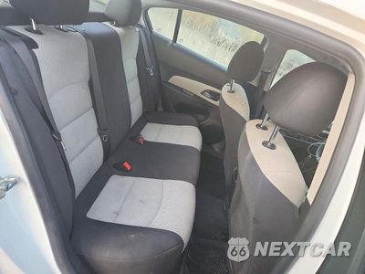 Zdjęcie 10 z 12 samochodu: 2015 CHEVROLET CRUZE LS VIN:1G1PA5SGXF7281865 - miniatura