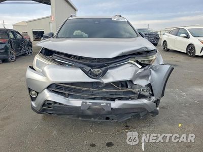 Piąte zdjęcie samochodu w środku: 2018 TOYOTA RAV4 LE VIN:JTMZFREV7JJ175517 - miniatura