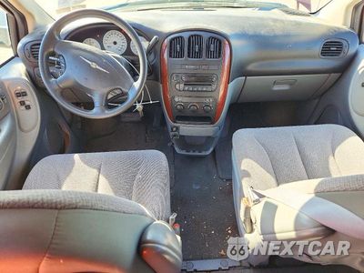 Zdjęcie 8 z 14 samochodu: 2007 CHRYSLER TOWN & COUNTRY LX VIN:2A4GP44R97R231001 - miniatura