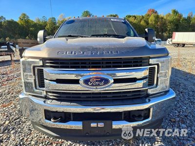 Piąte zdjęcie samochodu w środku: 2019 FORD F350 SUPER DUTY VIN:1FT8W3DTXKEE11273 - miniatura