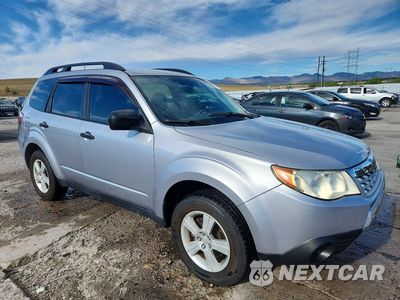 Czwarte zdjęcie samochodu z boku: 2013 SUBARU FORESTER 2.5X VIN:JF2SHABCXDH445725 - miniatura