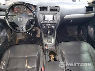 Zdjęcie 8 z 12 samochodu: 2011 VOLKSWAGEN JETTA TDI VIN:3VWLL7AJ0BM022226 - miniatura