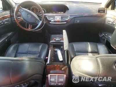 Zdjęcie 8 z 13 samochodu: 2007 MERCEDES-BENZ S-CLASS S550 RWD VIN:WDDNG71X27A119409 - miniatura