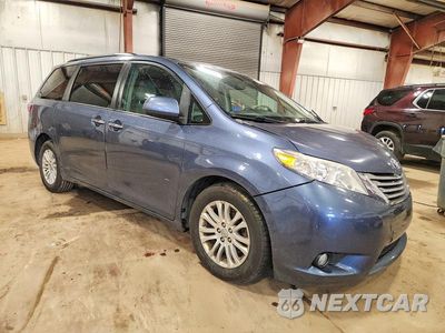 Czwarte zdjęcie samochodu z boku: 2017 TOYOTA SIENNA XLE 8-PASSENGER VIN:5TDYZ3DC0HS827407 - miniatura
