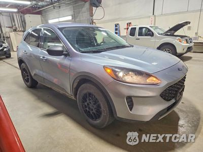 Czwarte zdjęcie samochodu z boku: 2022 FORD ESCAPE SE VIN:1FMCU9G64NUB05605 - miniatura