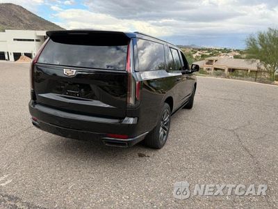 Czwarte zdjęcie samochodu z boku: 2021 CADILLAC ESCALADE ESV SPORT PLATINUM VIN:1GYS4RKL0MR402945 - miniatura