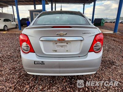 Zdjęcie 6 z 12 samochodu: 2013 CHEVROLET SONIC LT VIN:1G1JC5SH4D4237920 - miniatura