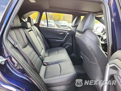Zdjęcie 11 z 14 samochodu: 2025 TOYOTA RAV4 XSE VIN:JTMFB3FV2SD245256 - miniatura