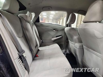 Zdjęcie 10 z 12 samochodu: 2013 TOYOTA PRIUS THREE VIN:JTDKN3DU3D0352309 - miniatura