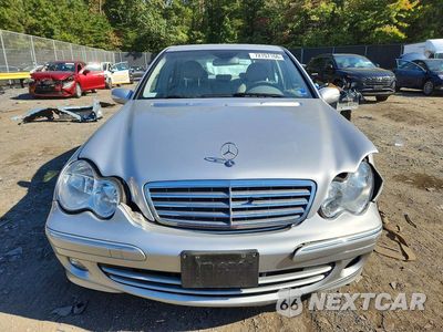 Piąte zdjęcie samochodu w środku: 2005 MERCEDES-BENZ C 320 4MATIC VIN:WDBRF84J55F561644 - miniatura