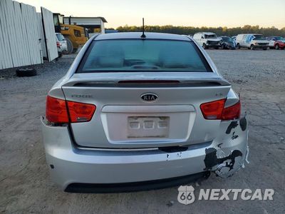 Zdjęcie 6 z 12 samochodu: 2010 KIA FORTE EX VIN:KNAFU4A21A5849707 - miniatura