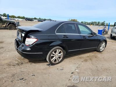 Trzecie zdjęcie samochodu z tyłu: 2013 MERCEDES-BENZ C 300 4MATIC VIN:WDDGF8AB8DA820828 - miniatura