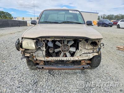 Piąte zdjęcie samochodu w środku: 2004 TOYOTA TACOMA BASE VIN:5TEVL52N44Z421096 - miniatura