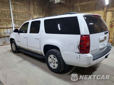 Drugie zdjęcie samochodu z przodu: 2010 CHEVROLET SUBURBAN K1500 LT VIN:1GNUKJE36AR116814 - miniatura