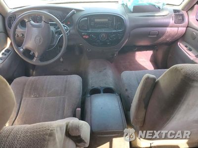 Zdjęcie 8 z 13 samochodu: 2000 TOYOTA TUNDRA SR5 VIN:5TBBT441XYS090463 - miniatura