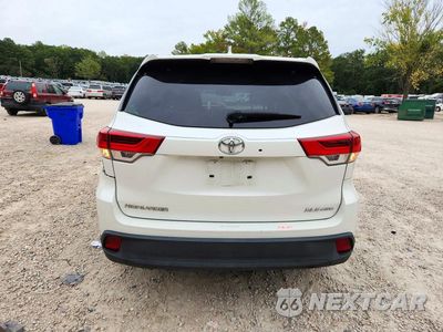 Zdjęcie 6 z 14 samochodu: 2018 TOYOTA HIGHLANDER XLE VIN:5TDJZRFH7JS535501 - miniatura