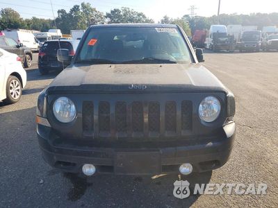 Piąte zdjęcie samochodu w środku: 2017 JEEP PATRIOT SPORT VIN:1C4NJRBB0HD152015 - miniatura