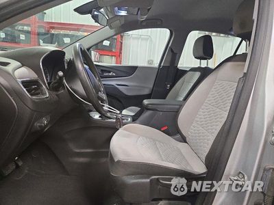 Zdjęcie 7 z 13 samochodu: 2018 CHEVROLET EQUINOX LS VIN:3GNAXREV7JS552749 - miniatura