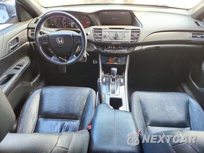 Zdjęcie 8 z 13 samochodu: 2017 HONDA ACCORD SPORT SPECIAL EDITION VIN:1HGCR2F15HA048051 - miniatura