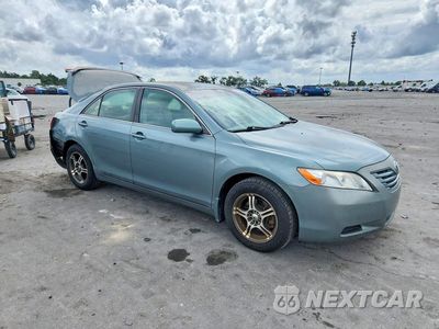 Czwarte zdjęcie samochodu z boku: 2007 TOYOTA CAMRY LE V6 VIN:4T1BK46K47U544907 - miniatura