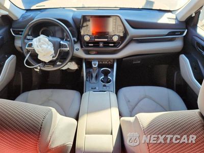 Zdjęcie 8 z 14 samochodu: 2021 TOYOTA HIGHLANDER LE VIN:5TDZZRAH7MS069647 - miniatura