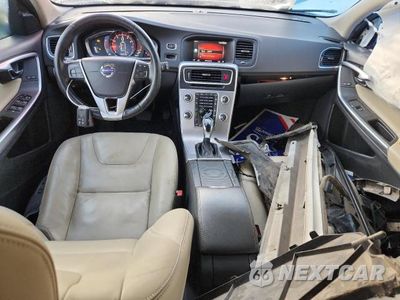 Zdjęcie 8 z 13 samochodu: 2018 VOLVO V60 CROSS COUNTRY PREMIER VIN:YV440MWK6J2043178 - miniatura