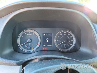 Zdjęcie 9 z 13 samochodu: 2018 HYUNDAI TUCSON SEL VIN:KM8J33A49JU724693 - miniatura