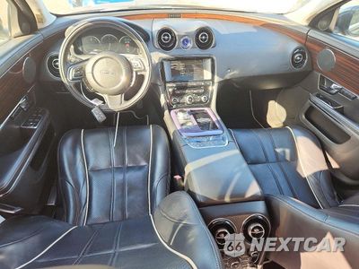 Zdjęcie 8 z 12 samochodu: 2011 JAGUAR XJL VIN:SAJWA2GB9BLV08044 - miniatura