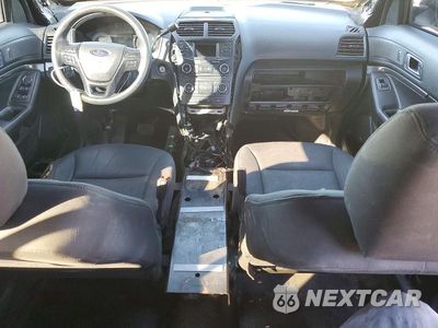 Zdjęcie 8 z 13 samochodu: 2018 FORD EXPLORER POLICE INTERCEPTOR VIN:1FM5K8AR9JGB12523 - miniatura
