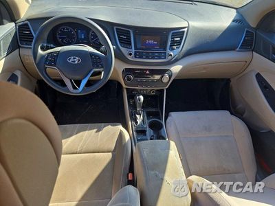 Zdjęcie 8 z 12 samochodu: 2016 HYUNDAI TUCSON ECO VIN:KM8J33A27GU160498 - miniatura