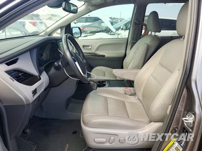 Zdjęcie 7 z 13 samochodu: 2019 TOYOTA SIENNA XLE 8-PASSENGER VIN:5TDYZ3DC1KS966971 - miniatura