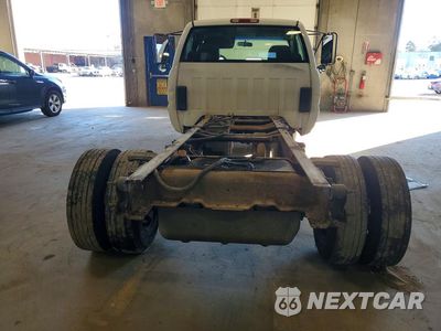 Zdjęcie 6 z 12 samochodu: 2002 CHEVROLET SILVERADO C3500 VIN:1GBJC34112F137162 - miniatura