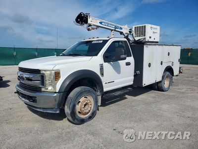 2019 FORD F550 SUPER DUTY UTILITY / SERVICE TRUCK 1FDUF5GT0KEF71065 - główne zdjęcie licytacji z USA - miniatura