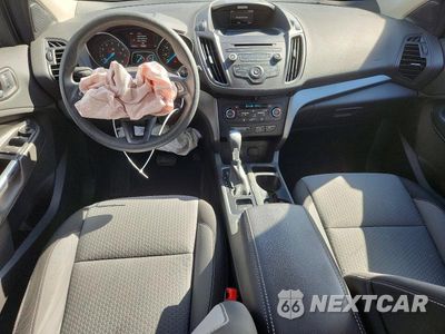 Zdjęcie 8 z 13 samochodu: 2017 FORD ESCAPE SE VIN:1FMCU9GD8HUD43704 - miniatura