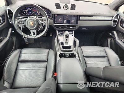 Zdjęcie 8 z 13 samochodu: 2019 PORSCHE CAYENNE TURBO VIN:WP1AF2AY7KDA80409 - miniatura