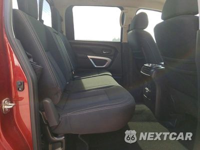 Zdjęcie 10 z 12 samochodu: 2018 NISSAN TITAN SV VIN:1N6AA1E60JN543886 - miniatura